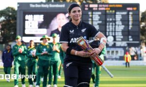 New Zealand all-rounder Amelia Kerr