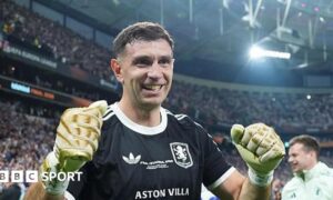 Aston Villa goalkeeper Emiliano Martinez