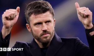 Michael Carrick acknowledges Manchester United fans following victory over Everton in February